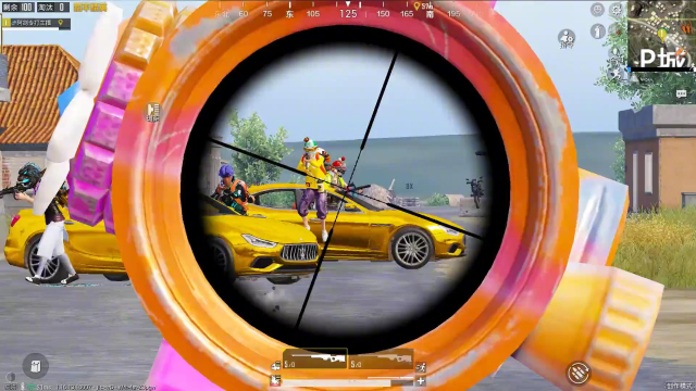 和平精英:退役的白衣军老大p成遭难集合白衣军拯救小姐姐