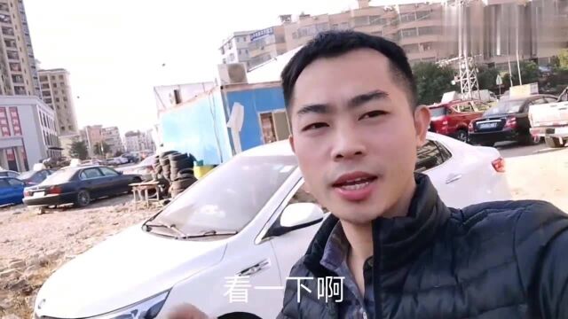 广东广州:打工仔看中一台老款二手车宝马型号728,买回家装逼格够不够档次!