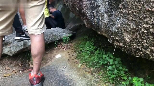 香港生活:香港长洲打卡胜地探险张保仔洞,进入洞后哭笑不得最矮地方1米高