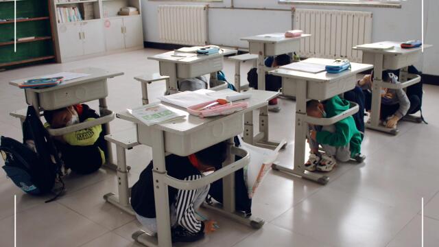 李寨中学小学部秋季开学"安全第一课"