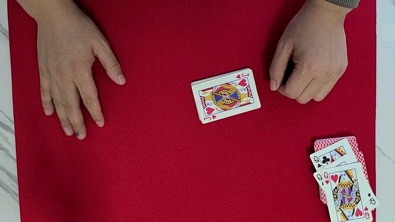 小魔术发底牌手法教学,扑克魔术牌技揭秘_高清1080P在线观看平台_腾讯视频