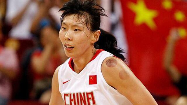 陈楠:为女篮推迟4年前往WNBA,刚生完孩子复出帮助女篮冲击奥运