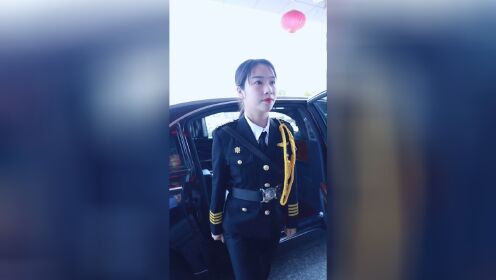 董事长穿保安服去酒店吃饭被看不起,看坏人如何受到惩罚.