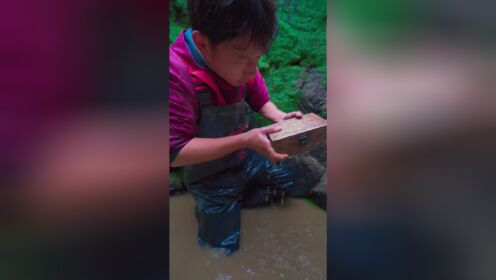 七八十年没枯过的老井,没想到里面有..._高清1080P在线观看平台_腾讯视频