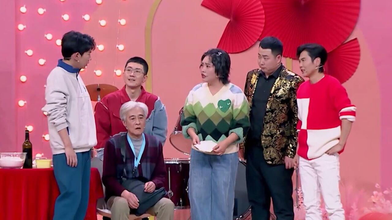 东方卫视春晚 | 李雪琴孟鹤堂联袂出演情景喜剧《今天有演出吗》