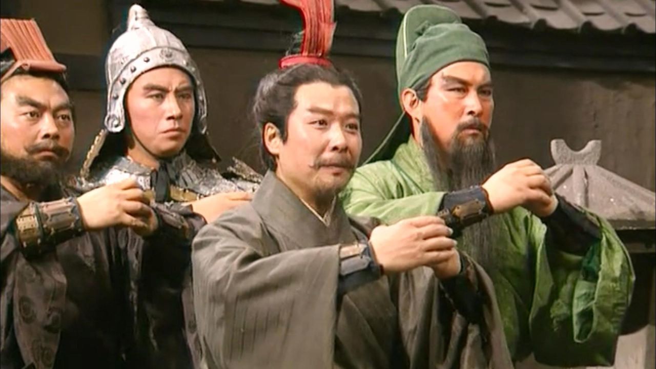 33.为什么糜竺撮合陶谦三让徐州刘备不接?