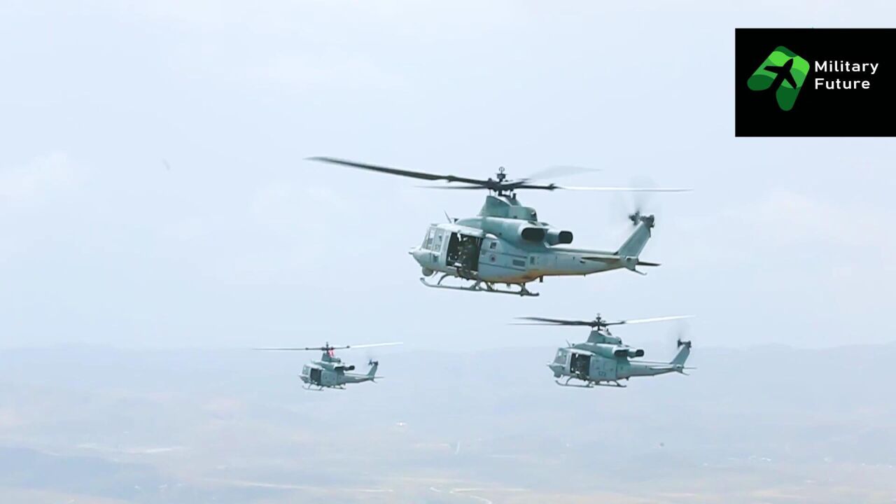 美國uh-1y毒液直升機和ah-1z毒蛇直升機在大規模行動