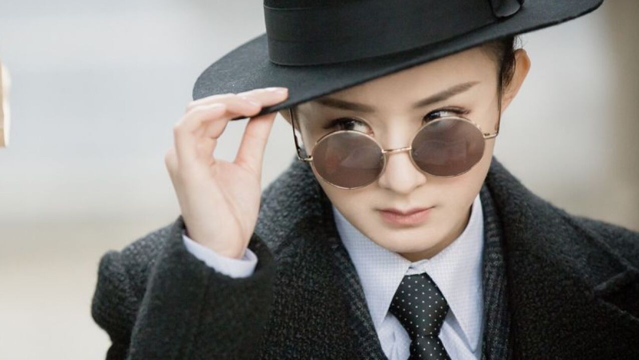 赵丽颖不同角色女扮男装气质差别多大?有斯斯文文,也有像纨绔子弟!