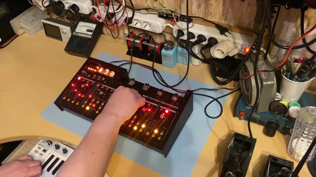 New MARS Tube Synthesizer