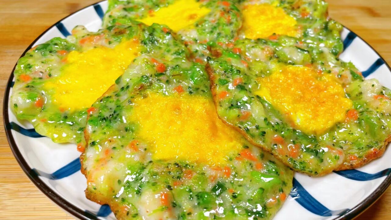 我家孩子最爱吃这蔬菜鸡蛋饼,5分钟就搞定,高蛋白高营养,真香