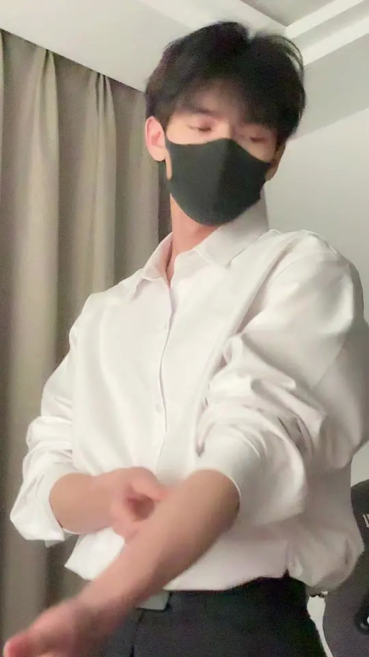 帅哥 #手势舞 #小鲜肉 #男性独舞 #特效拍摄 #耍帅扮酷