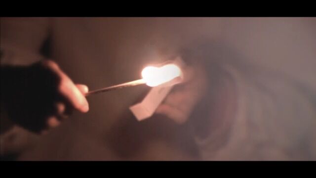 黄意雅 Cynthia  也许心痛是一种需要Maybe...heartache is a need (Official Music Video)