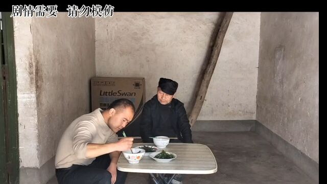 父爱是严厉的.父爱是默默无闻的.父爱如山,照亮我们前行的路.没事的时候给父亲打打电话、唠唠嗑,就是最好的报答.