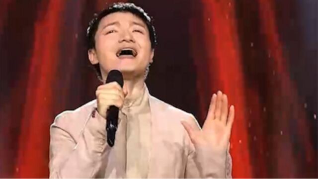 白玛多吉演唱《金风吹来的时候》,曲风婉转动听,让人很难不爱