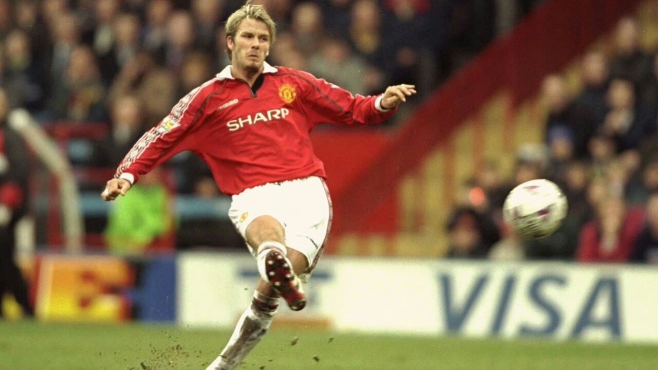 永远的7号,回顾贝克汉姆任意球名场面