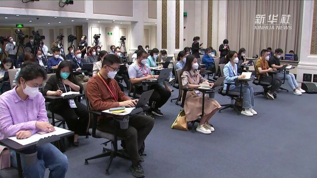 努力构建数量充足 结构优化 布局广 管理精 调运快的国家粮食应急保障体系