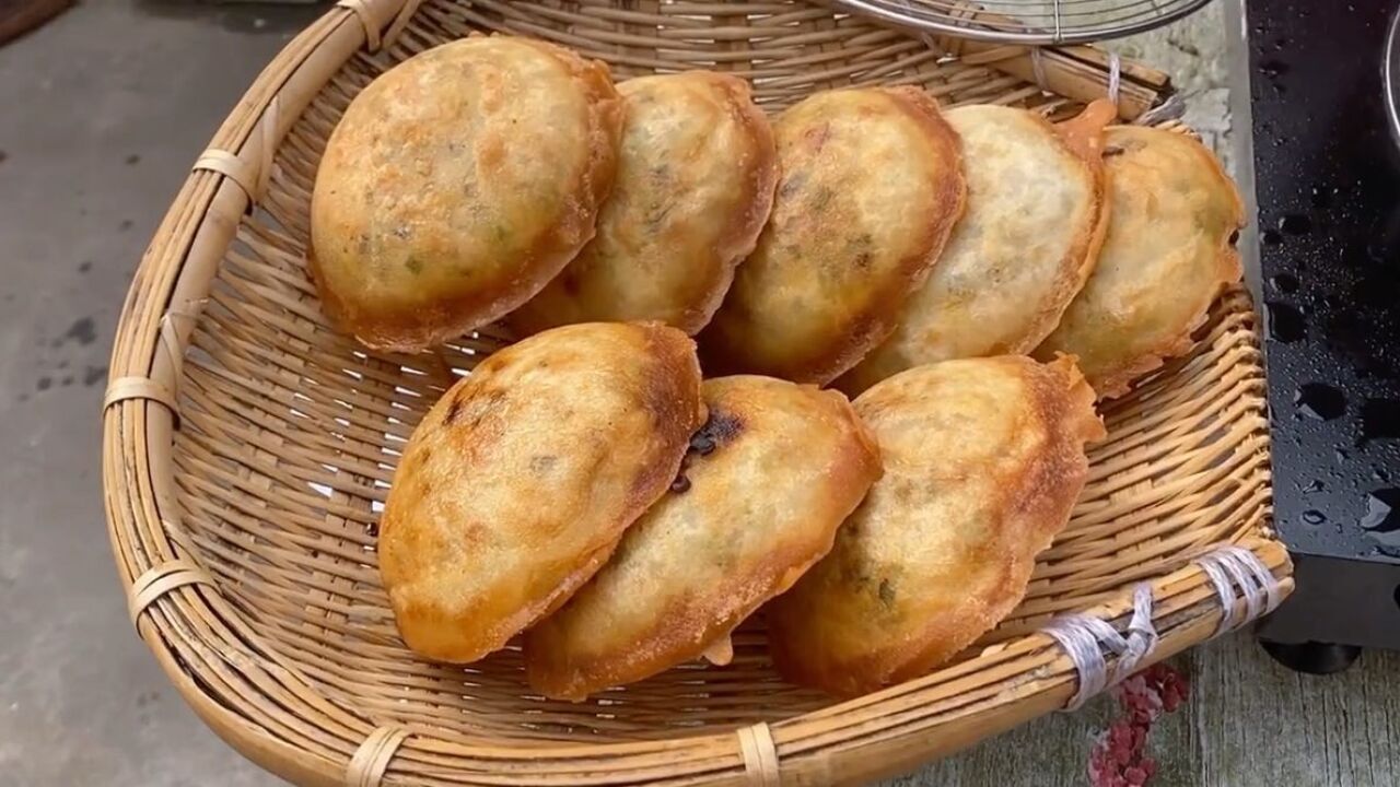 3分钟教会你四川广元炸油勺,外酥里嫩,学会可以去摆摊了