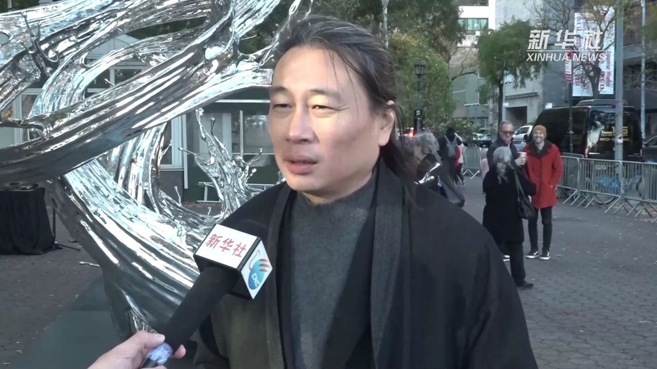 中国艺术家郑路公共艺术雕塑亮相纽约