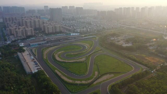 心之所向,驰骋赛道,新大洲本田CBR400R全擎出击!