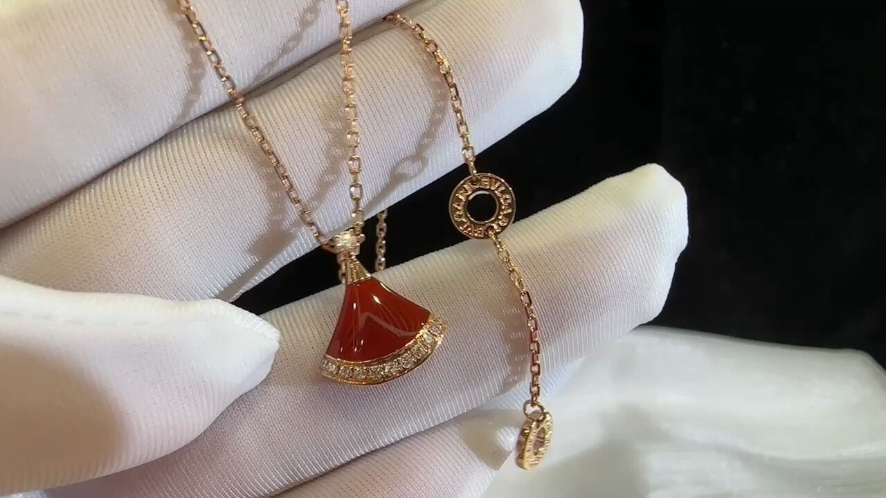 宝格丽红扇子项链多少钱?