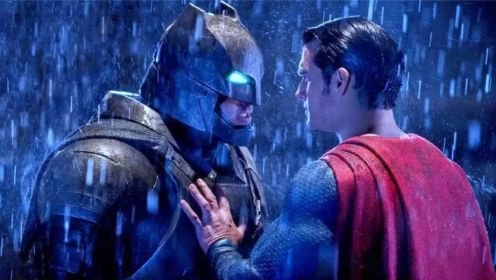 为什么蝙蝠侠敢跟超人约架？并不是因为氪星石