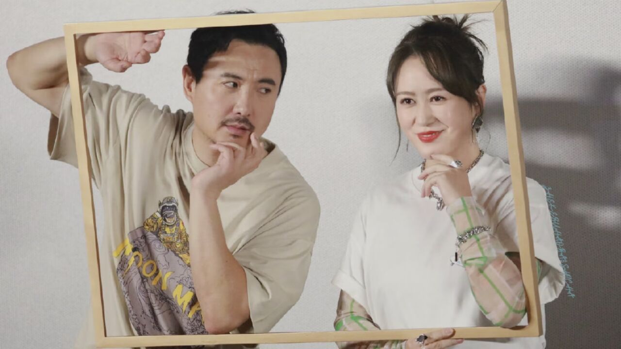 整活!沈腾马丽版《偷偷笑不死》曝光,两人年轻时的颜值好能打