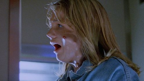《异种》：这绝对是1995年“最恐怖”且“最恶心”的猎奇电影
