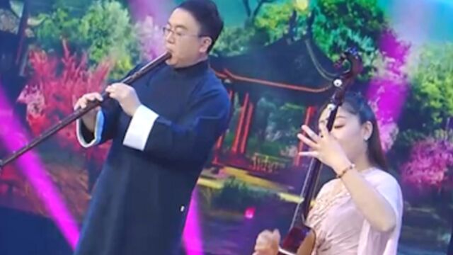 杨伟杰搭档沙泾珊演奏《连环扣》,古韵悠扬,悦耳动听