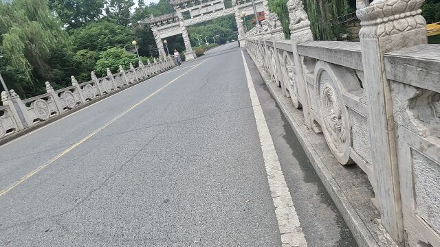 浙江东阳横店这地方,怎么变这样了,无法理解