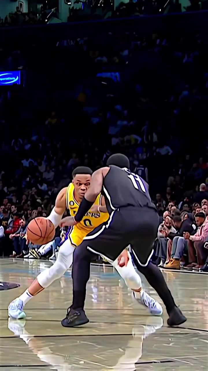 威少极限单挑穿裆欧文过人!