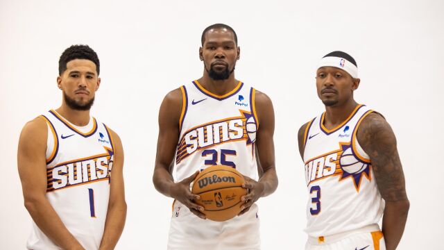 何时能合体啊！凤凰城媒体人：明日布克出战成疑 比尔缺战