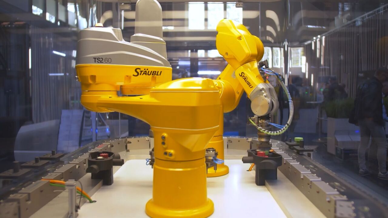 磁驱系统搭配机器人展示丨来自hepco gfx轨道精确传输技术