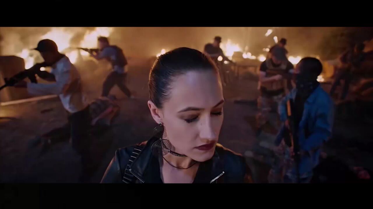 《蛇之战》魏巍沈陶然深情对望,演绎爱情最美的瞬间