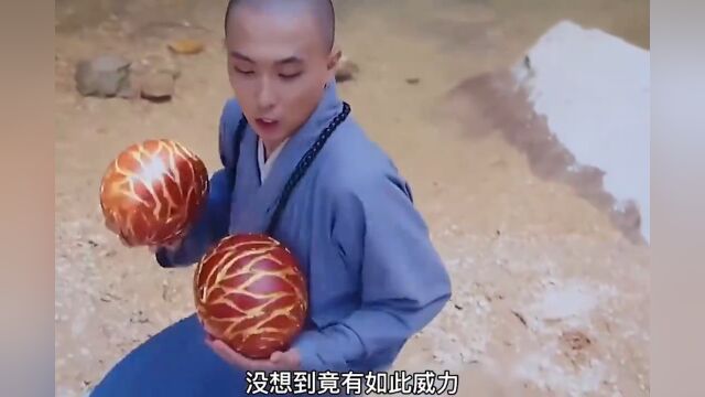 小和尚意外捡到两颗怪蛋,从此走上人生巅峰