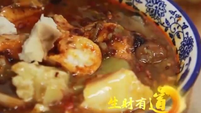 他家的胡辣汤口味一绝,凭借用料扎实,吸引众多食客品尝