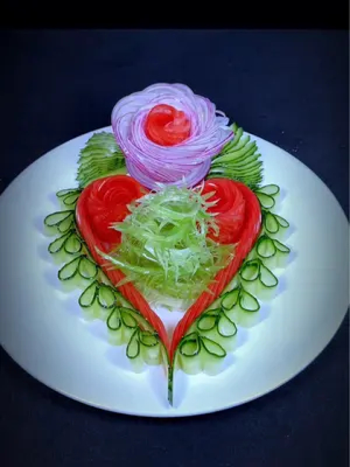 吃出仪式感 #年夜饭要有仪式感 #摆盘花做法 #凉菜摆盘装饰技巧