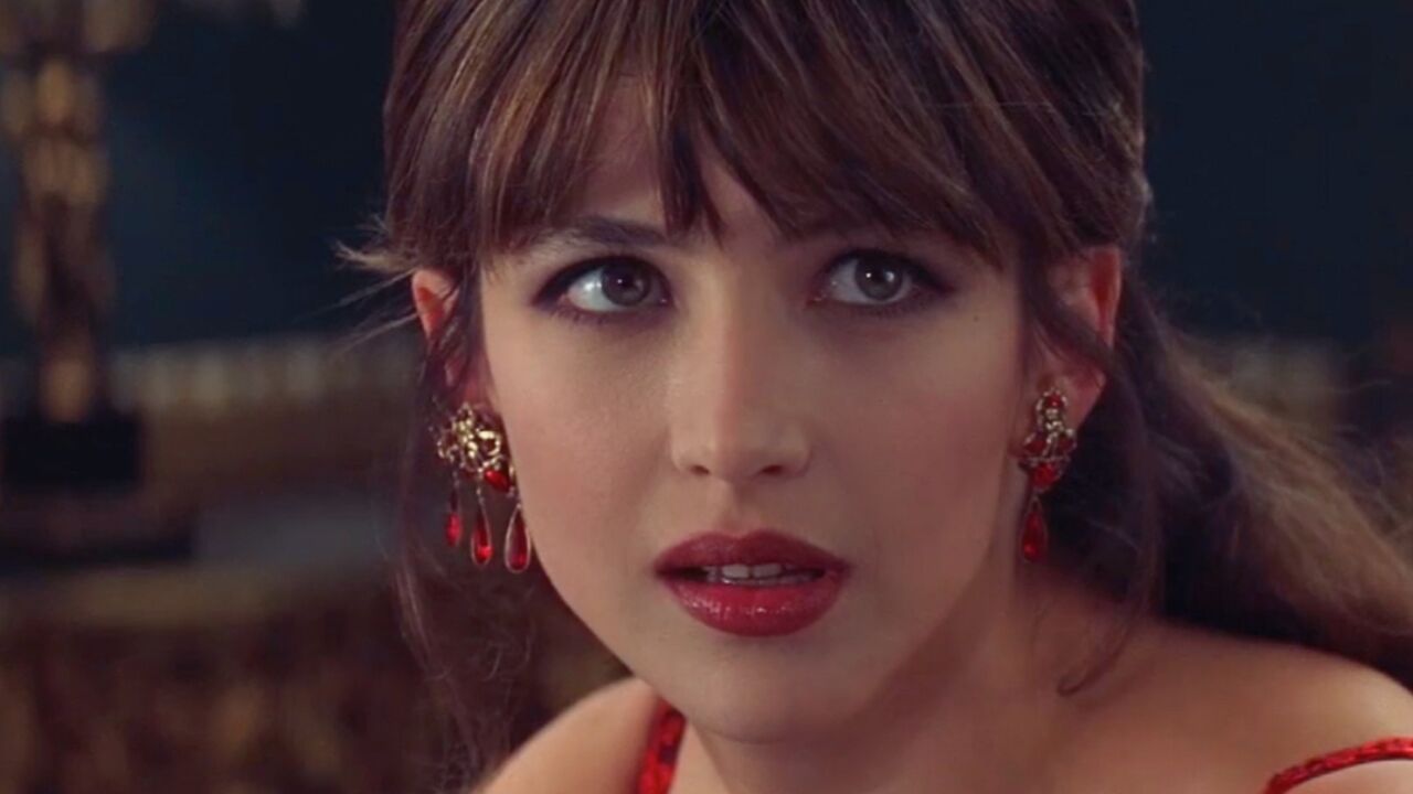 没有人能抗拒苏菲玛索的魅力!007黑日危机