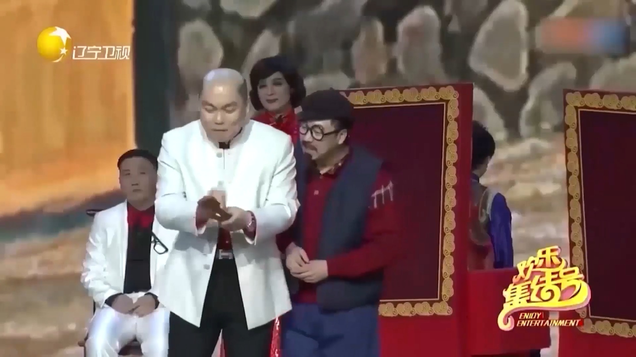 小品《疯狂鉴宝团》:程野,丫蛋组团行骗,高能爆燃笑点密集