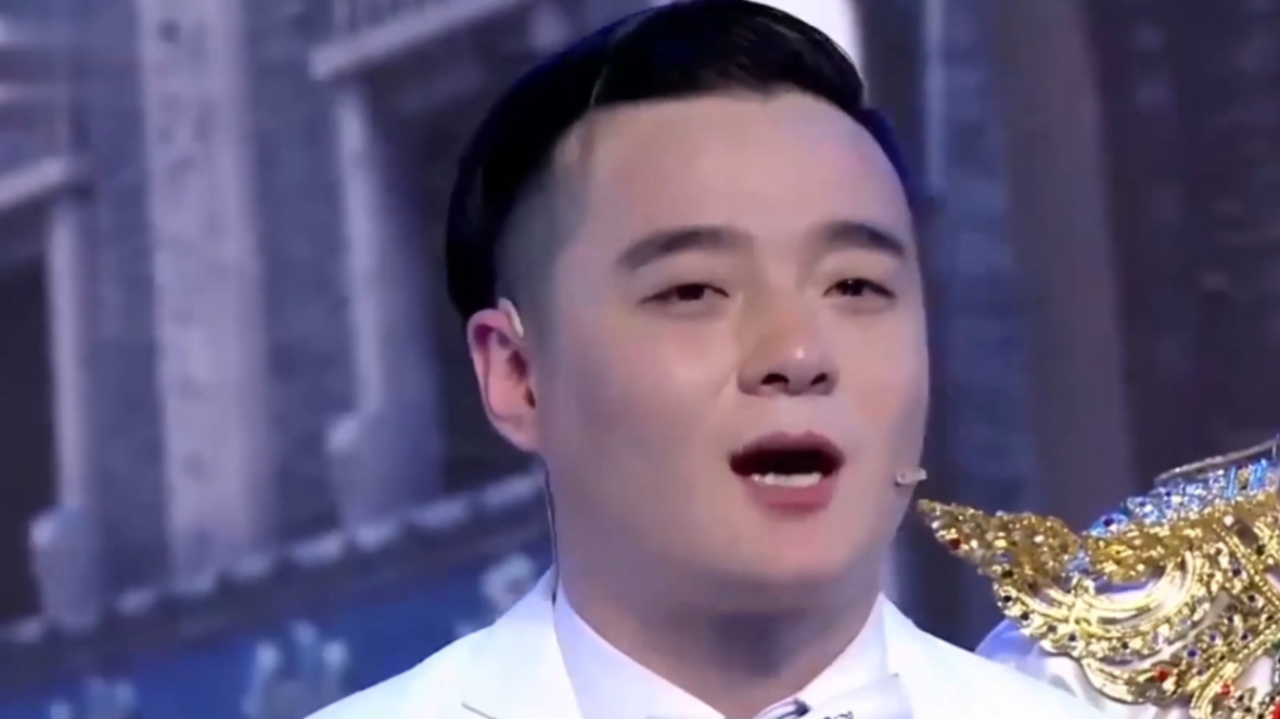 小品《导演》,崔大笨拍戏被群演"暴揍",精彩连连爆笑不断