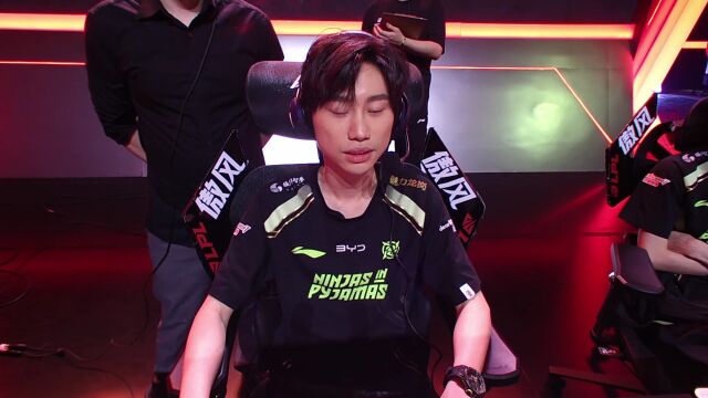LPL第二赛段 TT vs NIP SOLO