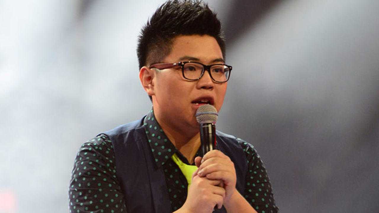 纯享版独播:张卓含威《阴天》