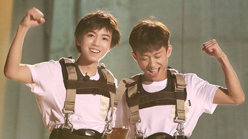 《综艺大爆炸》张一山王俊凯现"塑料兄弟情"_综艺_高清1080p在线观看