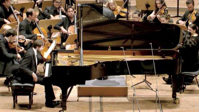 Mikhail Pletnev、Daniil Trifonov《3. Allegro vivace》