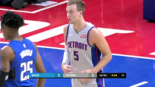 《NBA全场集锦》【得分】大炮早已架好 肯纳德外线三分甩手即中