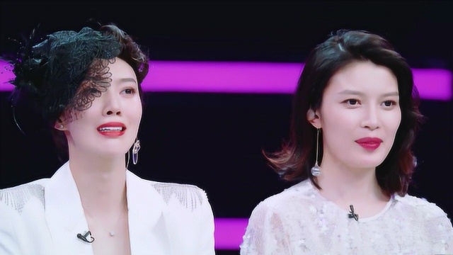 刘宪华,陈立农被伍倩,王梦雅的美色所吸引,还没唱就亮灯