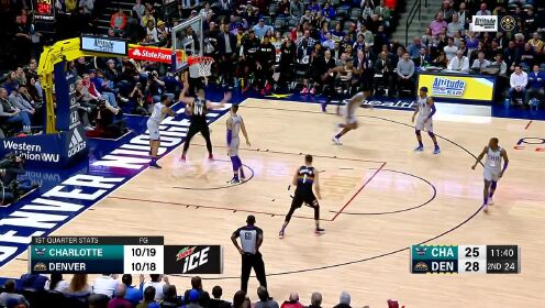 《NBA全场集锦》一双大手劈万物 普拉姆利平地起惊雷暴扣得逞