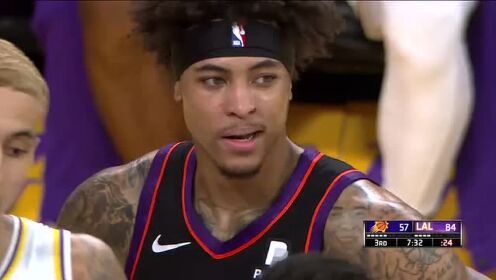 《NBA全场回放》【回放】太阳vs湖人第3节 詹姆斯凌波微步起身攻筐