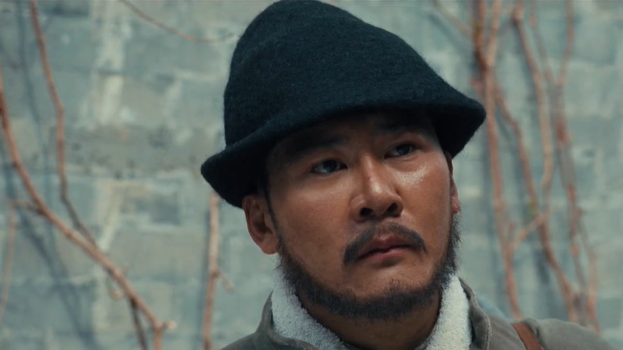 《光荣时代》第一集03:郝平川化妆接人,旧警察半路找茬