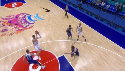 《FIBA》传来传去谁也不贪功 沙里奇手递手祖巴茨双手暴扣