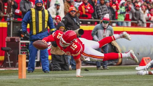 NFL赛事_22/23赛季NFL常规赛第十六周:海鹰10-24酋长_【集锦】海鹰10-24酋长马霍姆斯绝妙达阵终结比赛酋长队保持最佳战绩_高清 ...